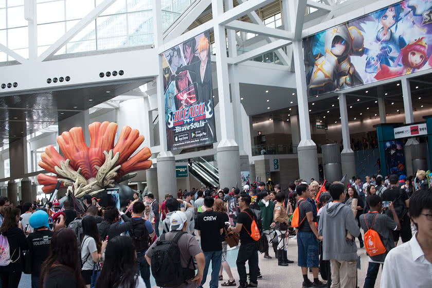 Hall shot taken at Anime Expo by takaii