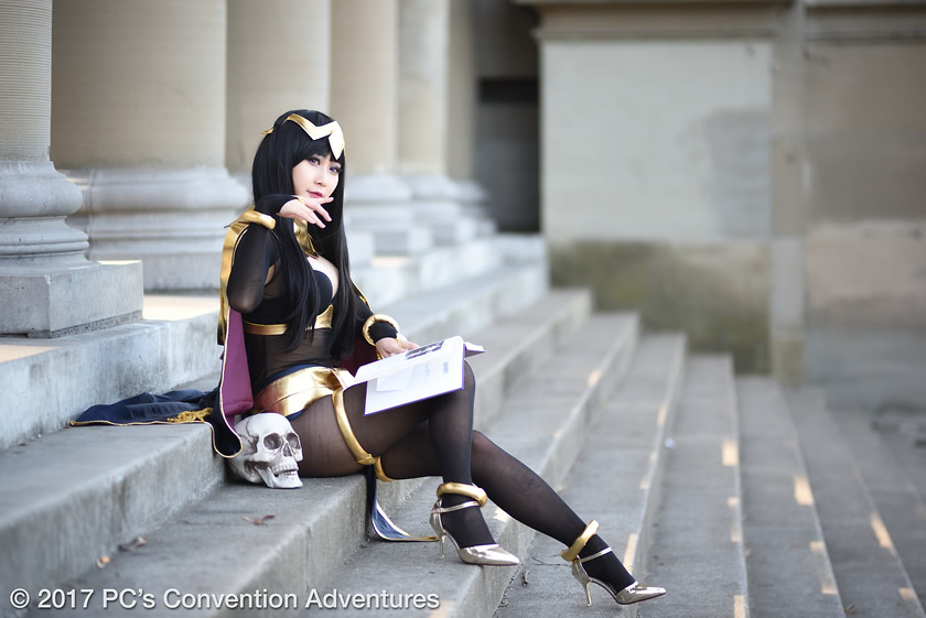 mocchisama cosplaying as Tharja from Fire Emblem: Awakening
